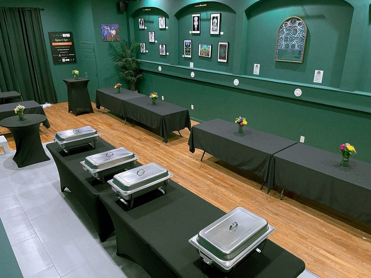 CafeMelo_LongTable_Cafeteria_Layout_2